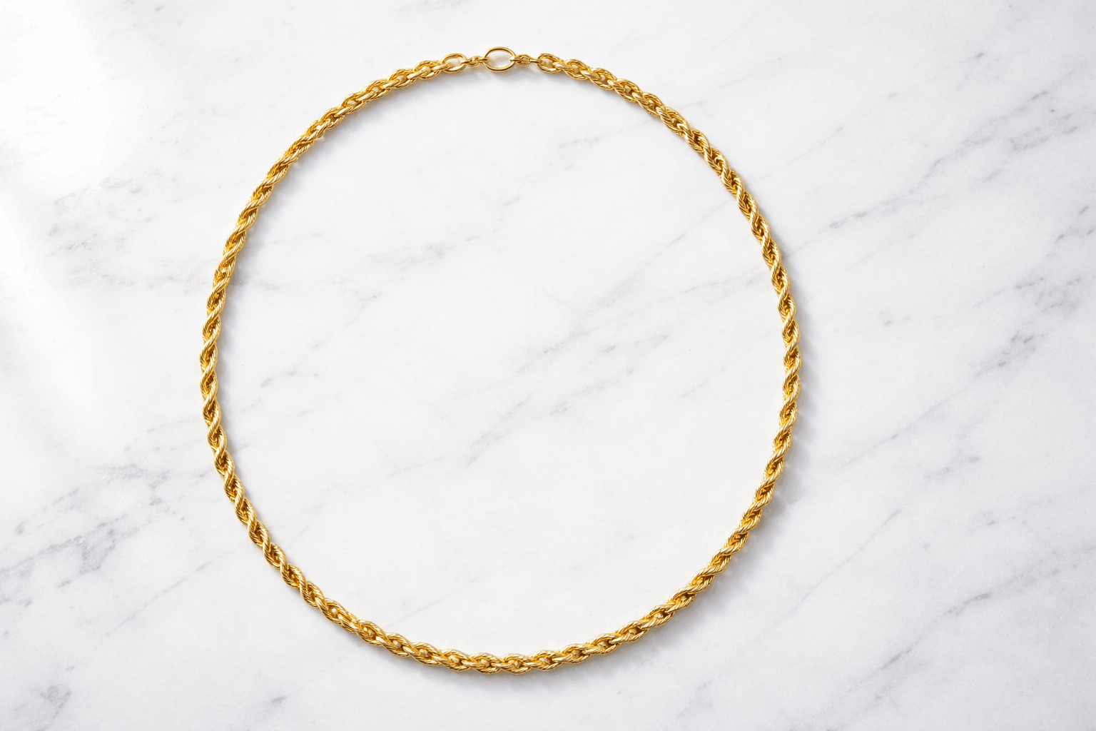 Gult guld halsband för kvinnor
